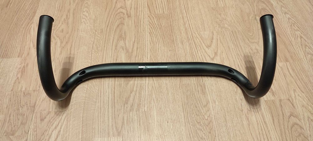 Kierownica karbonowa szosowa Lapierre 42cm CC 31,8mm