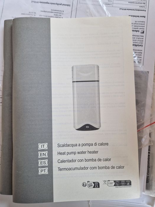 Podgrzewacz c.w.u. NUOS EVO 80 A+ wiszący z
pompą ciepła