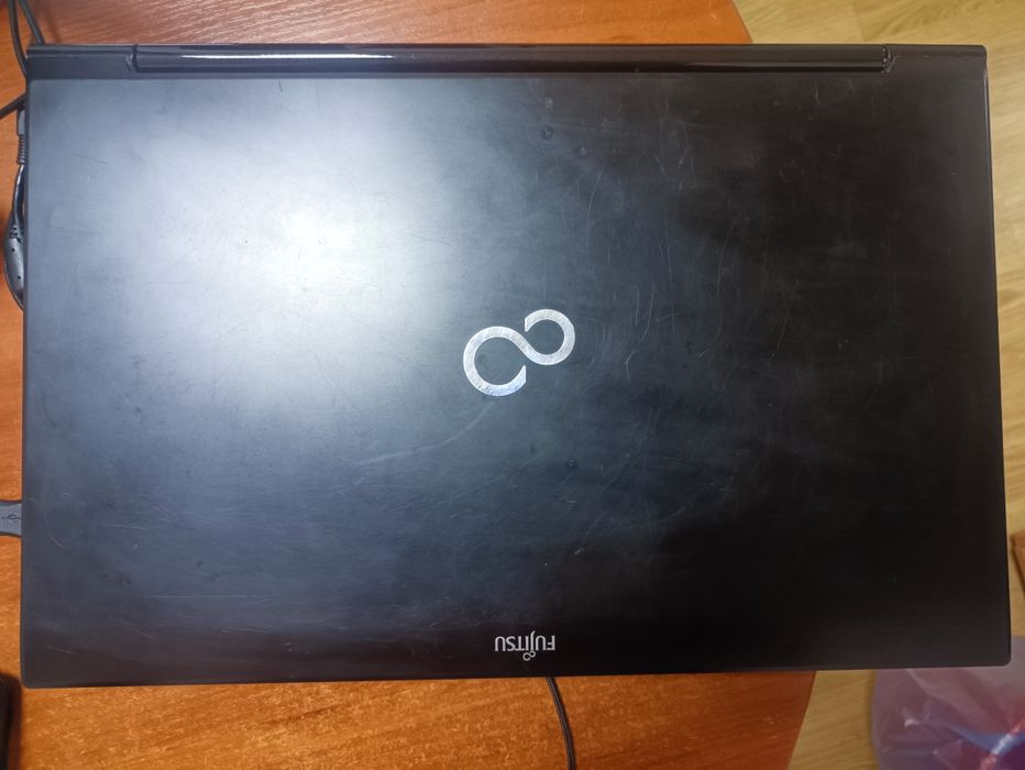 FUJITSU Lifebook NH532 17" игровой
