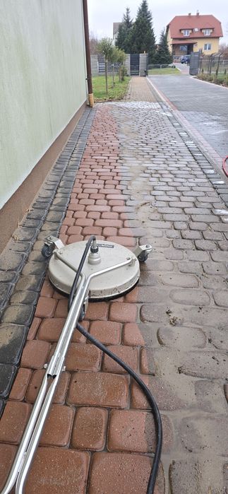 Czyszczenie kostki brukowej
