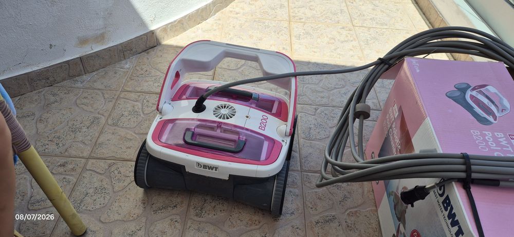 Robo piscina bwt b200