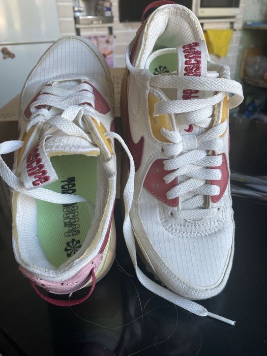 Кросівки жіночі Nike б/в