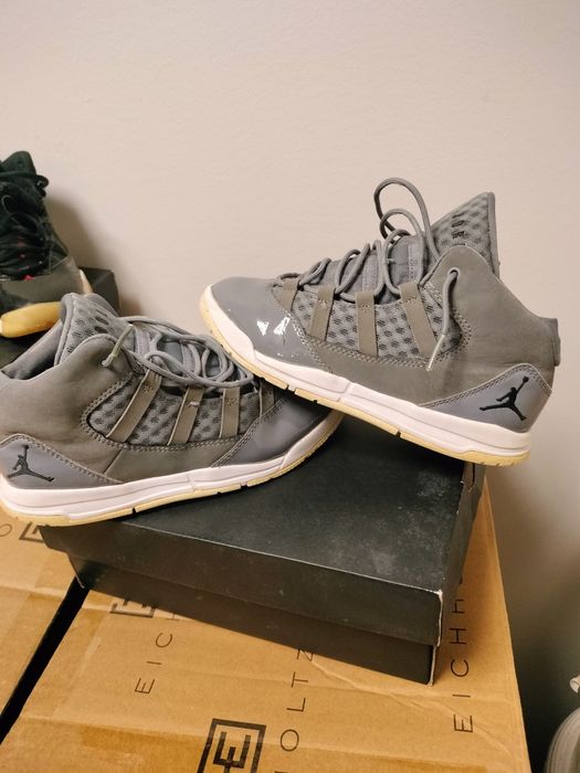 Tênis nike Jordan 33