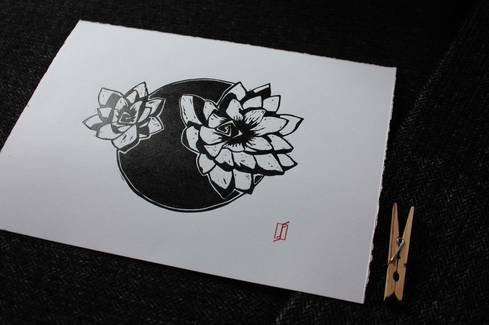 Linoryt, grafika artystyczna – Lotos