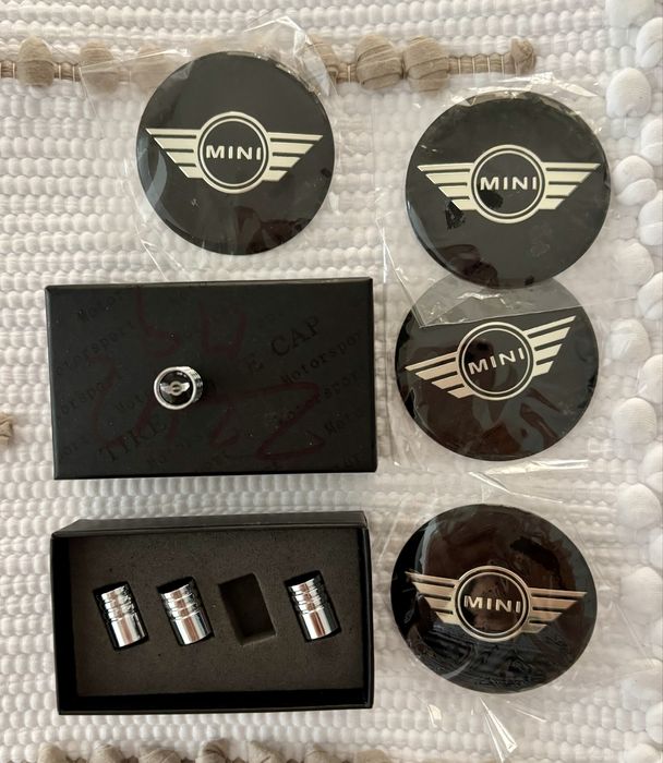 Mini tampas das válvulas pneus & Autocolantes para centros de jante