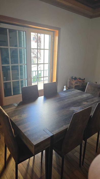 Mesa de Jantar Grande com 6 Cadeiras