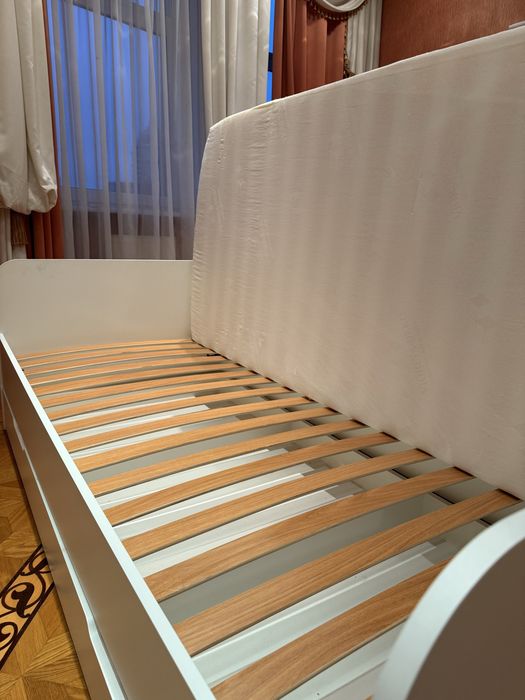 Детская кроватка 120/200