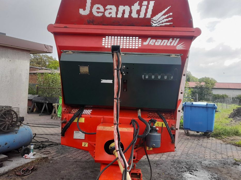 Rozrzutnik jeantil  13.10 Evr , 2011 rok 10t ton