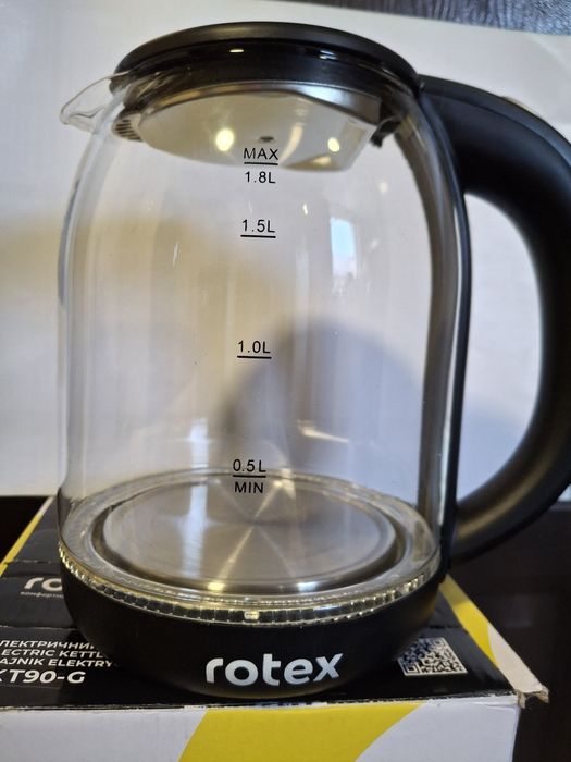 Продам ел.чайник  ROTEX  Потужність 1500Вт ємність  1.8л, лед підставк