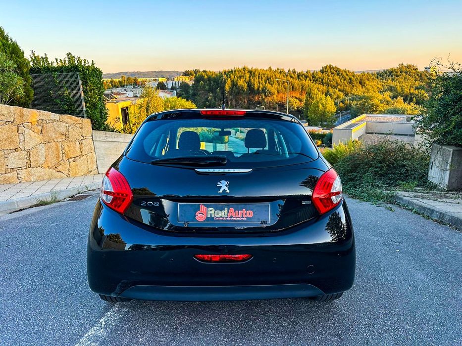 Peugeot 208 1.6 e-Hdi active