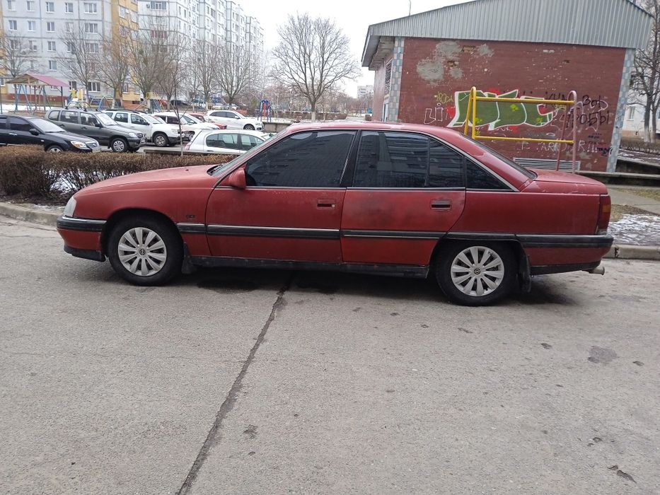 Продам авто Опель омега а 93р 2,0
