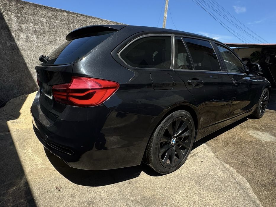 BMW 320i Motor B48 Sport Automática 2016 F31 SINISTRADA