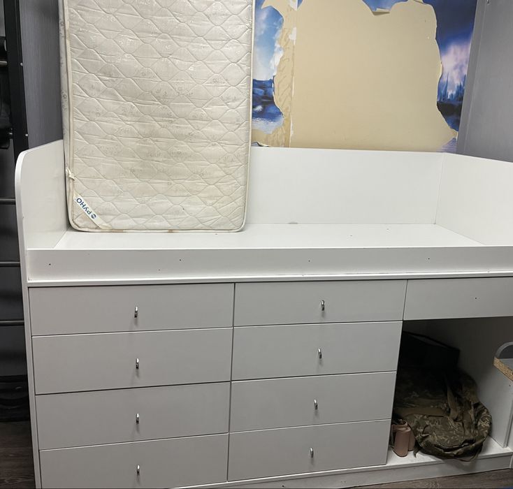 Ліжко-шафа для дітей/підлітків