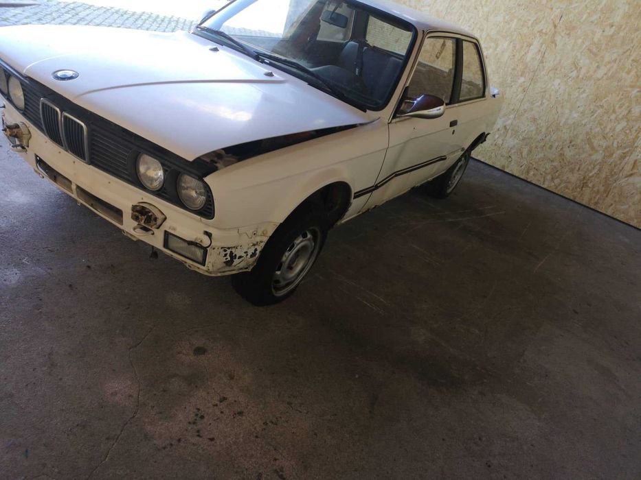 BMW E30 316 _ Para Peças