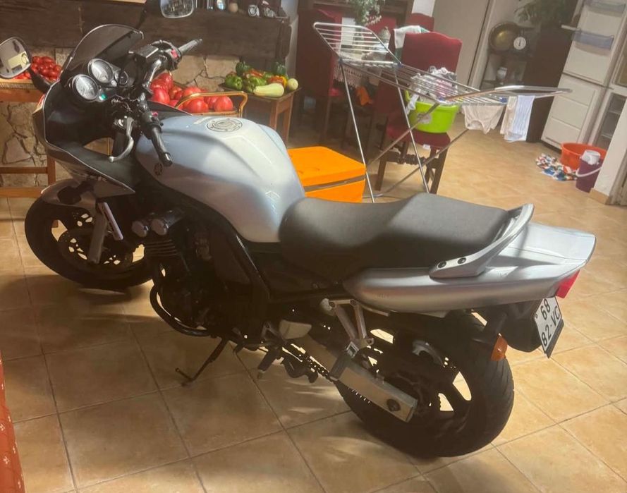 Yamaha Fzs 600  2003