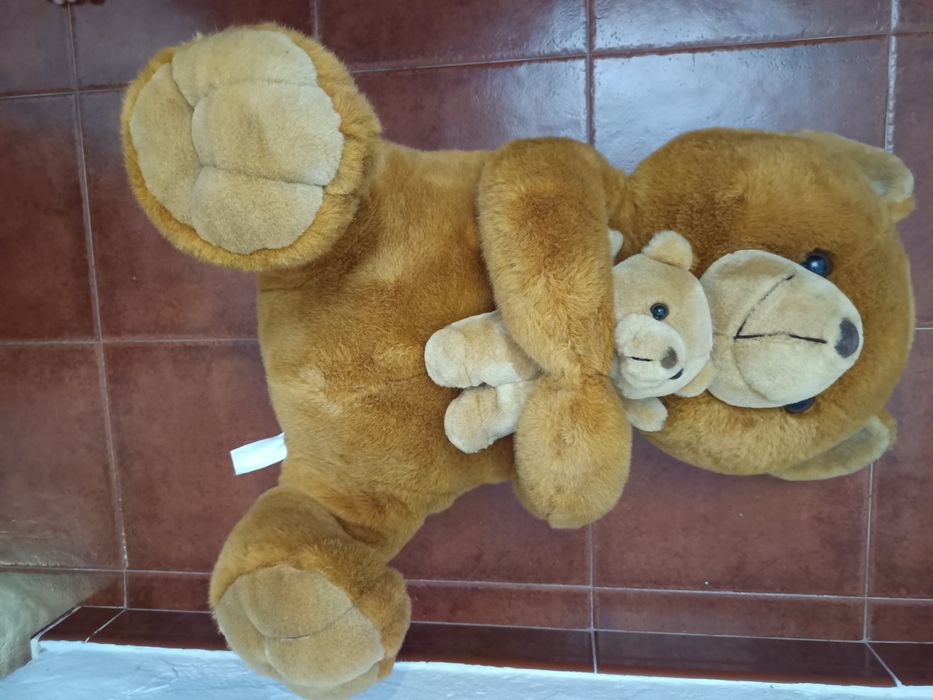 Urso grande de peluche
