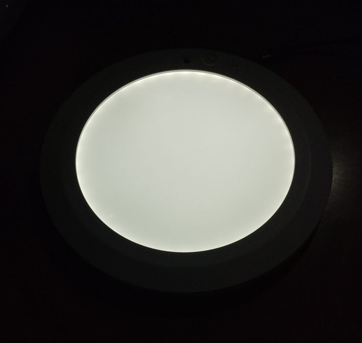 Сенсорний світильник на 8000 mah