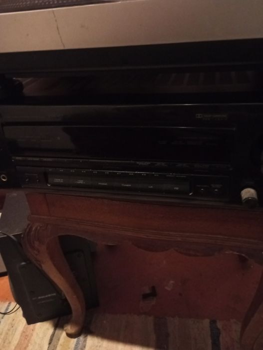 Amplificador mais gira discos antigo