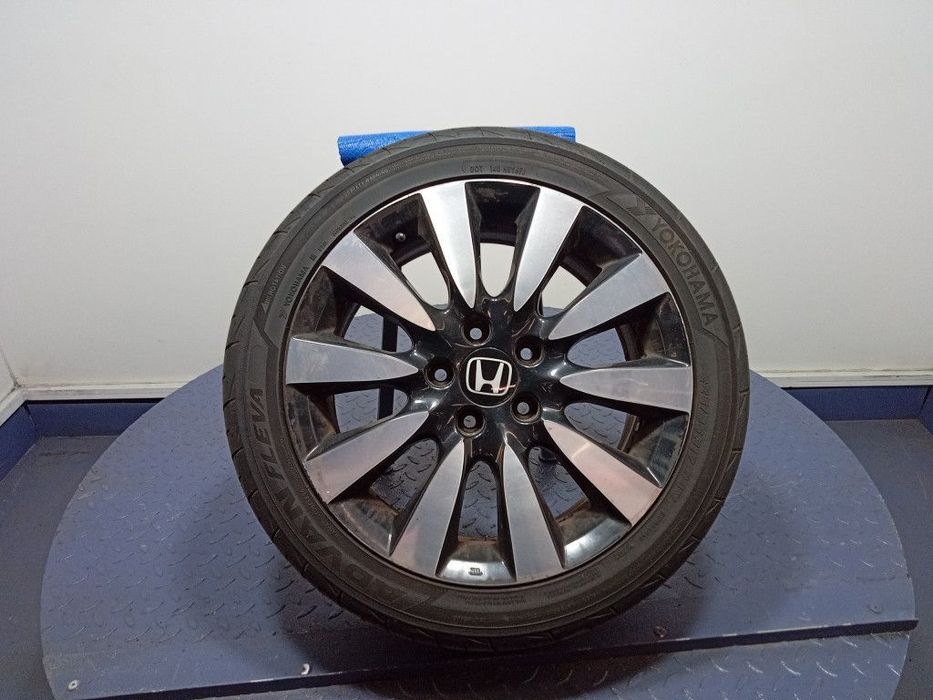 ONDA CIVIC IX FELGA ALUMINIOWA Z OPONĄ HL4899 5X114,3 7JX17 ET50