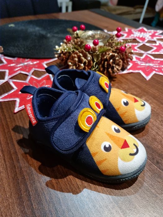Kapcie fisher price, R.23