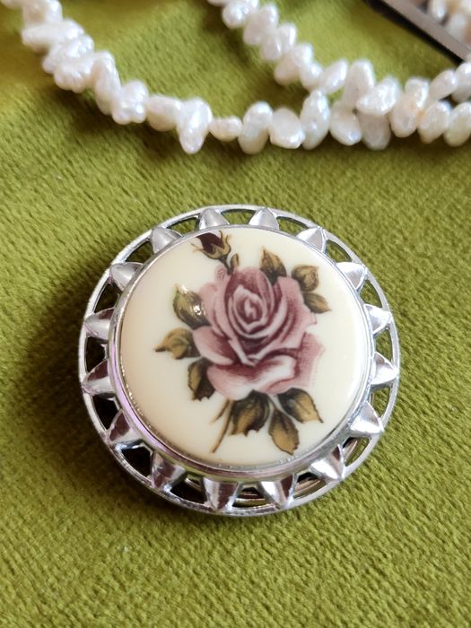 Wiktoriańska broszka klips,róża.