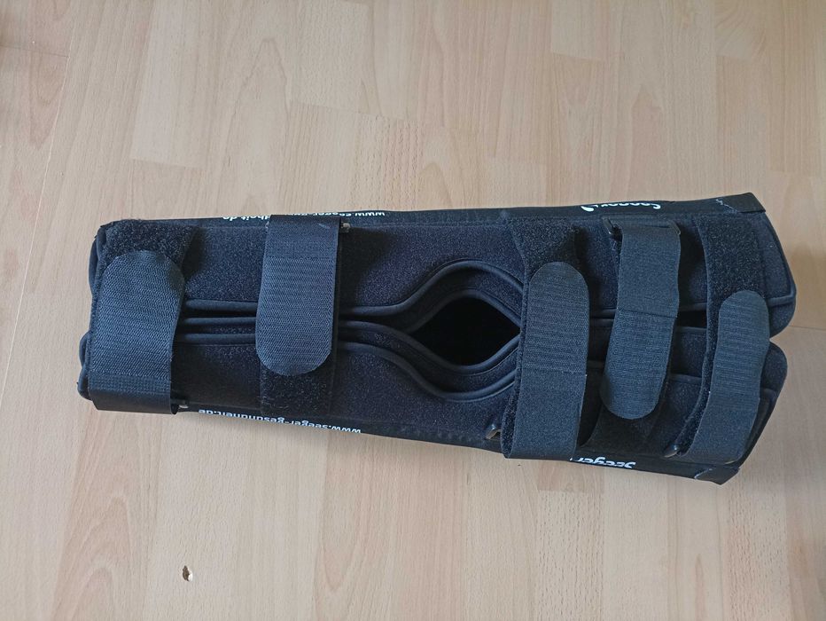 Бандаж Seeger (шина, імобілізатор для коліна)