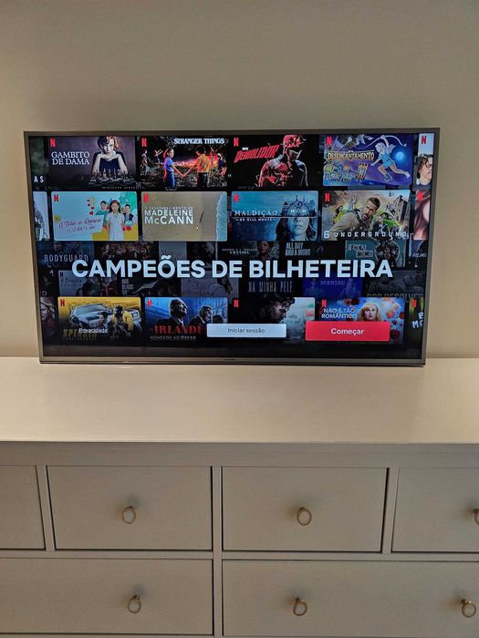 Samsung UE50JU6800K  (50") 4K Ultra HD Smart TV