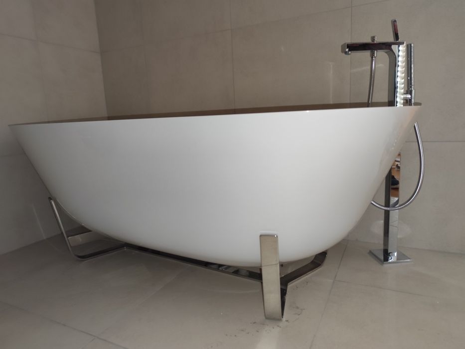 Villeroy & Boch Antheus wanna wolnostojąca, owalna kolor: biały