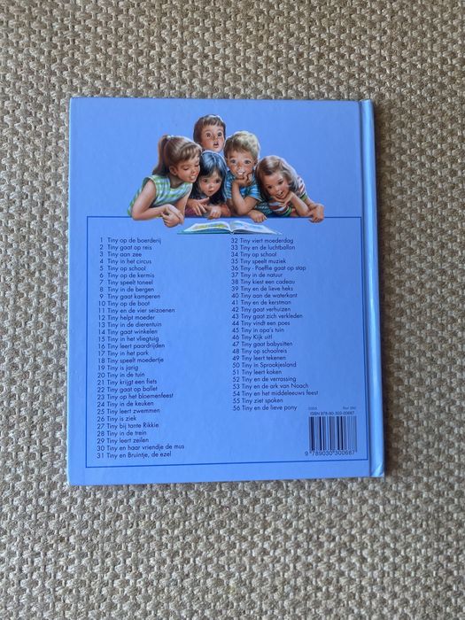 Varios livros infantis em holandês