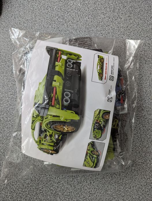 Конструктор лего ламборджині