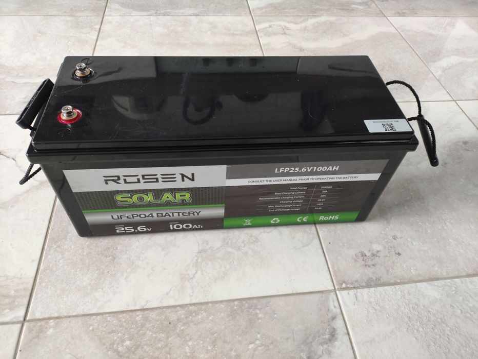 Продам lifepo4 на 25.6 в+ інвертор