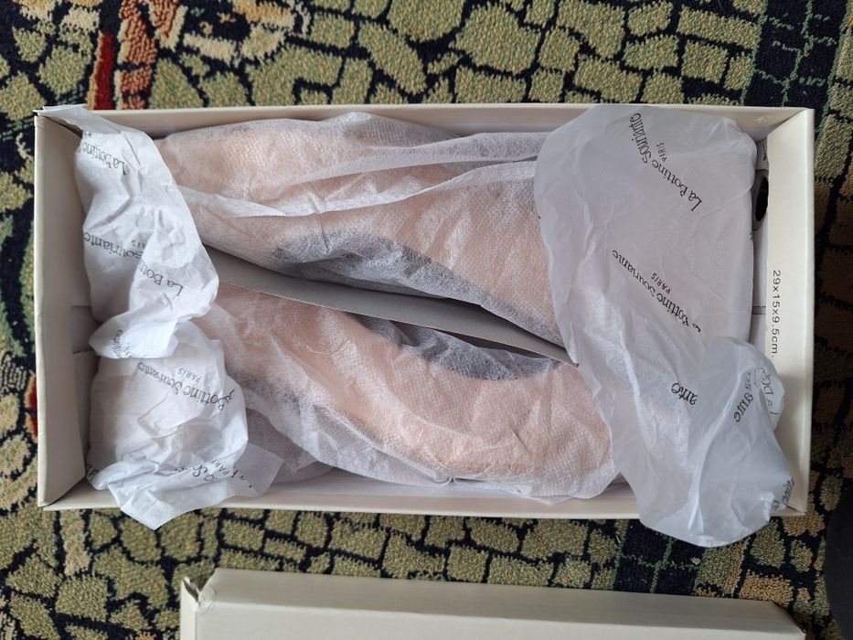 Buty eleganckie r.40,5na obcasie 5 cm nude