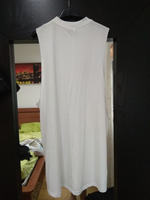 Vestido ASOS tipo camisola manga cava