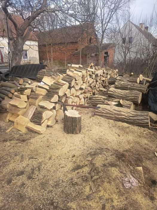 Drewno kominkowe sezonowane