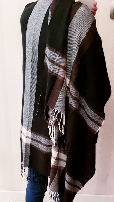 Duża chusta szal ponczo narzutka kardigan