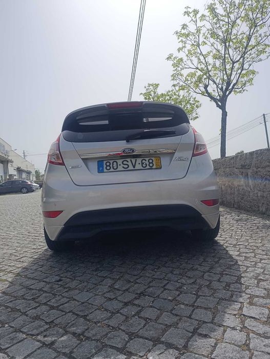 Ford Fiesta ST line 5 portas