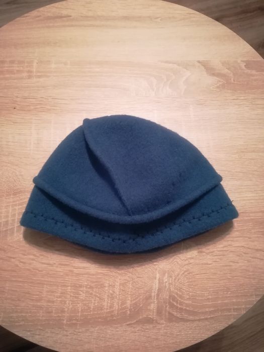 Czapka ciemnoniebieska