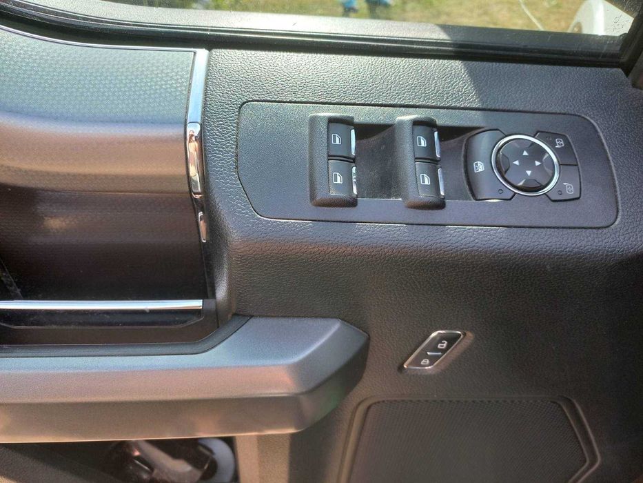 Продам FORD F-150 2016