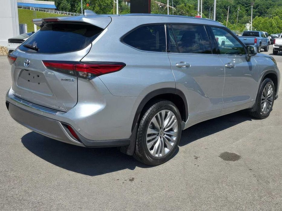 Toyota Highlander Hybrid Platinum      2022