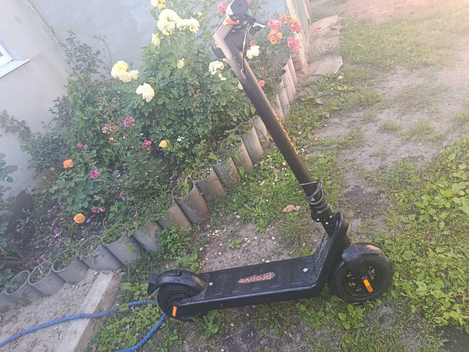 Продам електросамокат
