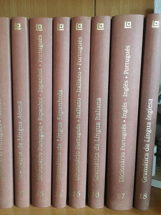 Grande Biblioteca Multilingue (18 volumes)
