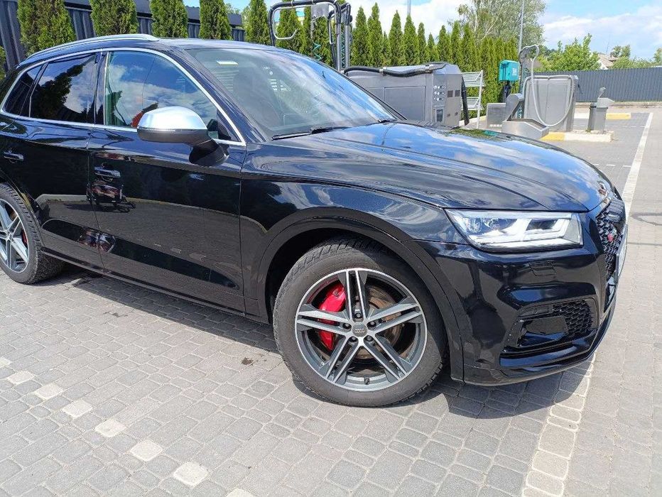 продам Audi Sq5 Premium Plus