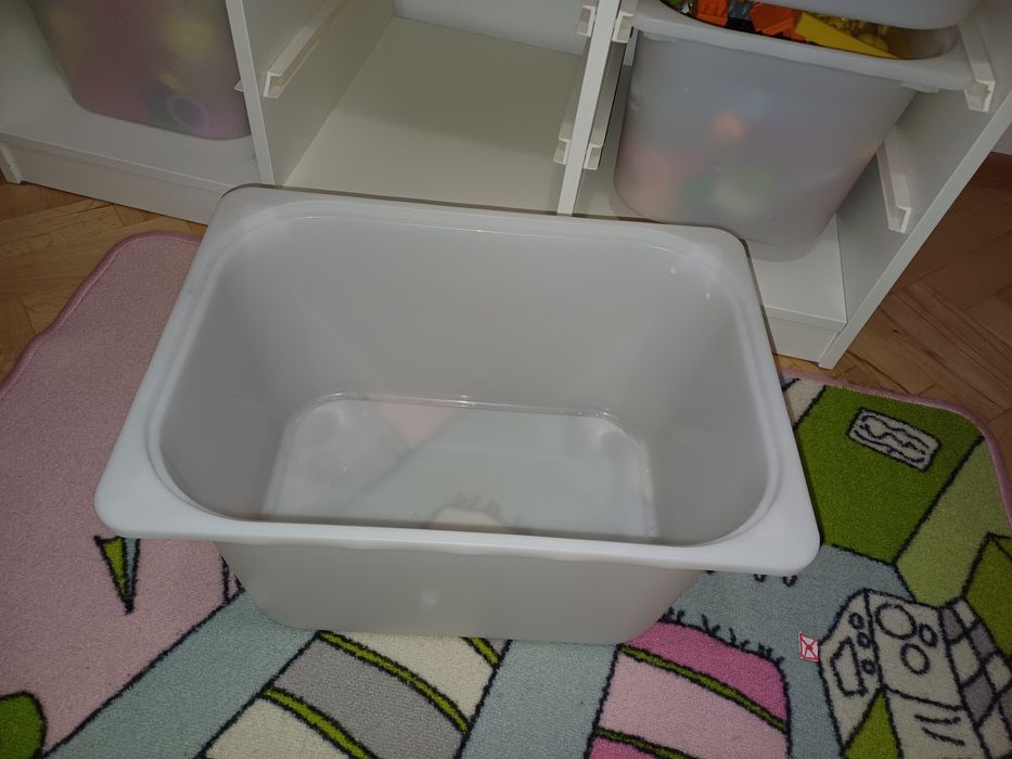 regał na zabawki Ikea Trofast