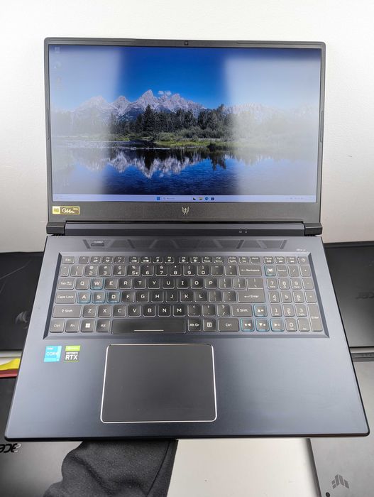LAPTOP GAMINGOWY Acer Predator RTX 3050 i5-11400H 144hz 17,3 cali