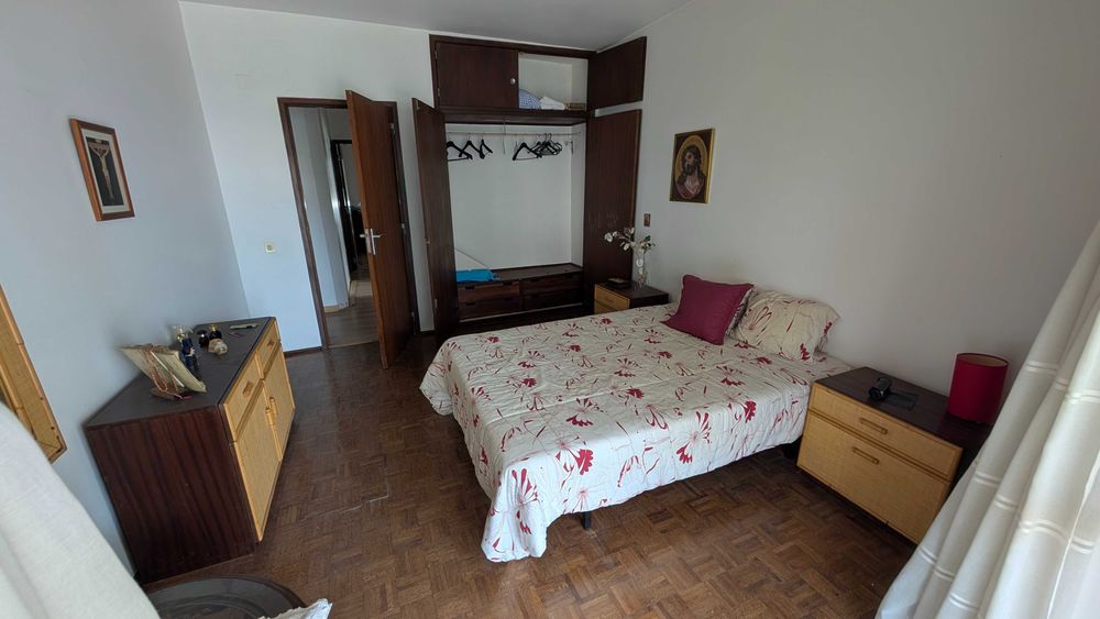 Vende-se apartamento T5 em Setubal