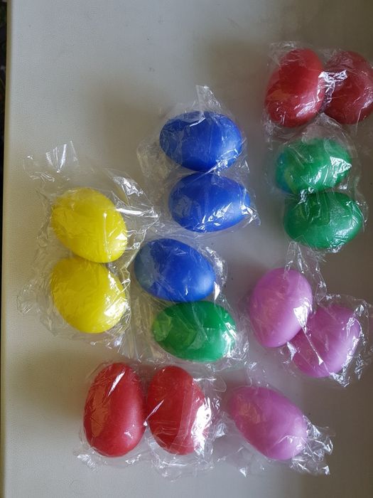 Перкусії- маракаси.