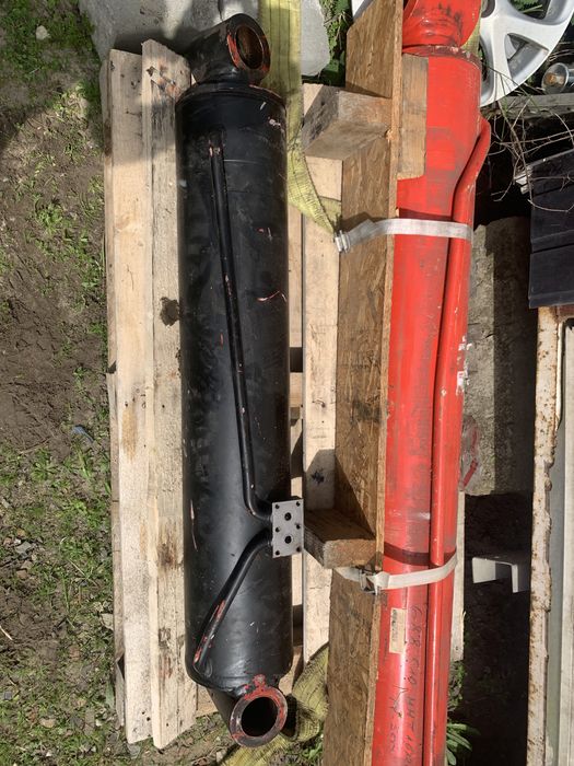 Silownik manitou