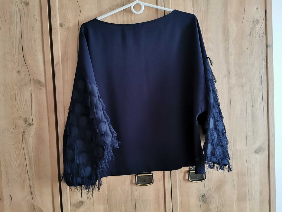 Bluzka H&M z pierzastymi rękawami
