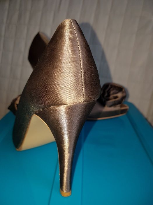 Buty na obcasie Reserved r. 37