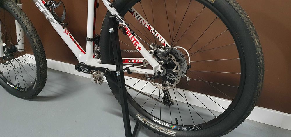 Trek Elite Series 9.9 Shimano XT Reba karbon